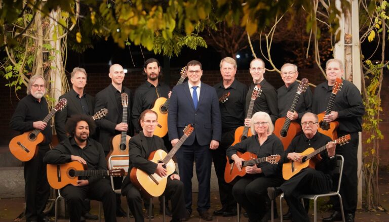 潮水吉他管弦樂團